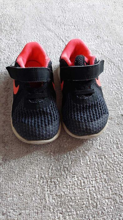 Маратонки Найк / NIKE