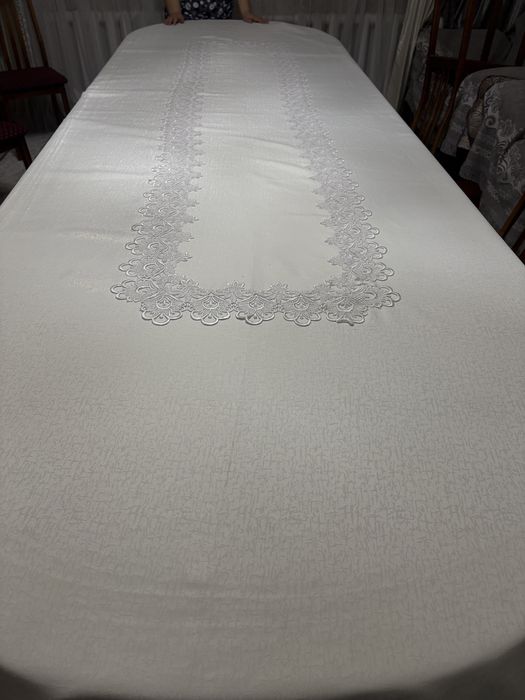Продам скатерть размер 4 метра