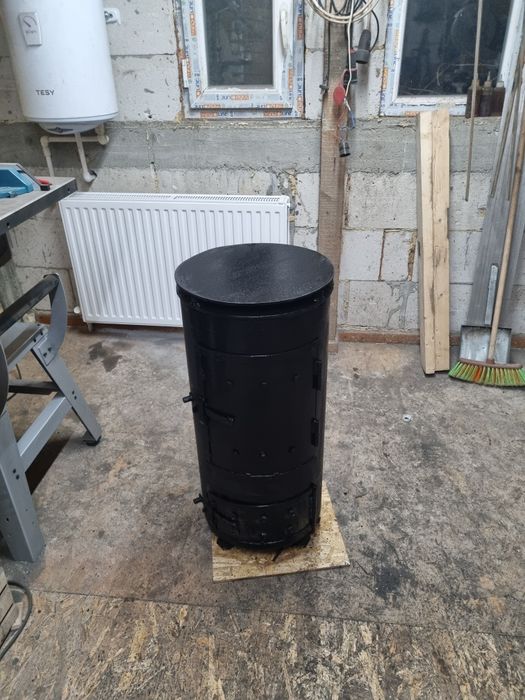 Soba rotunda din fier