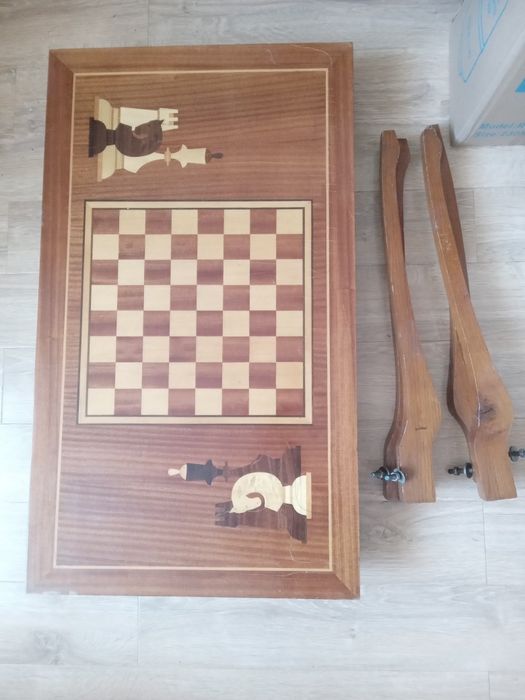 Продам советский шахматный столик