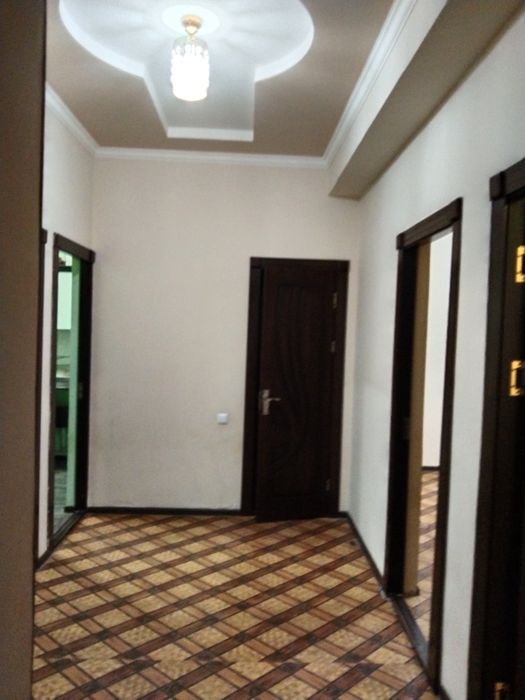 3 Хонали УЙ ижарага берилади Тозза уй!!