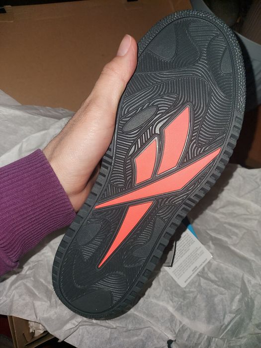 Кроссовки Reebok 25 тыс.