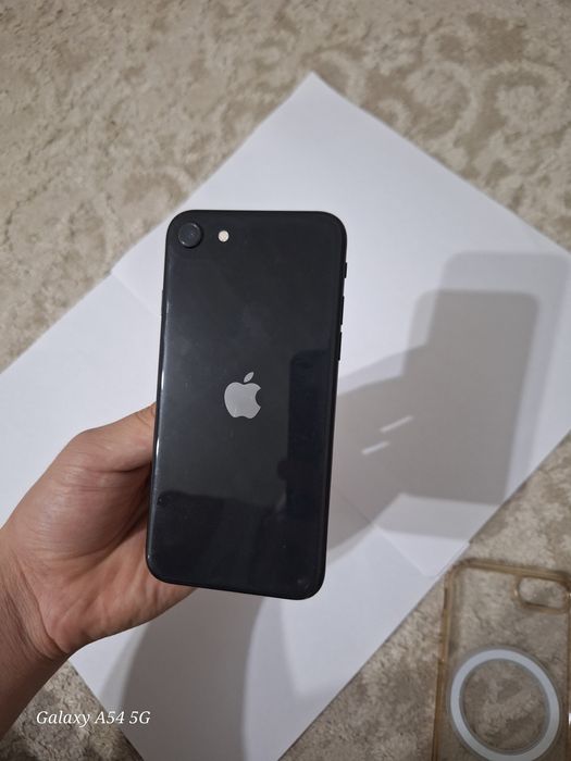 iPhone SE 2020 обмен
