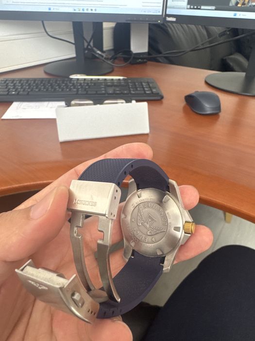 Часы наручные Longines