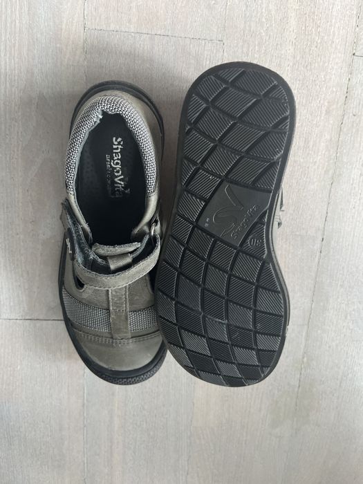 Детские сандалии