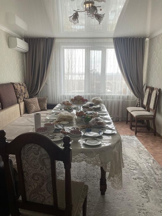 Продам стол со стульями