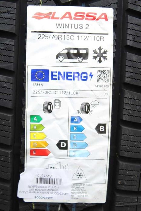 Anvelope iarna noi 225/70R15C, 112/110R, Lassa