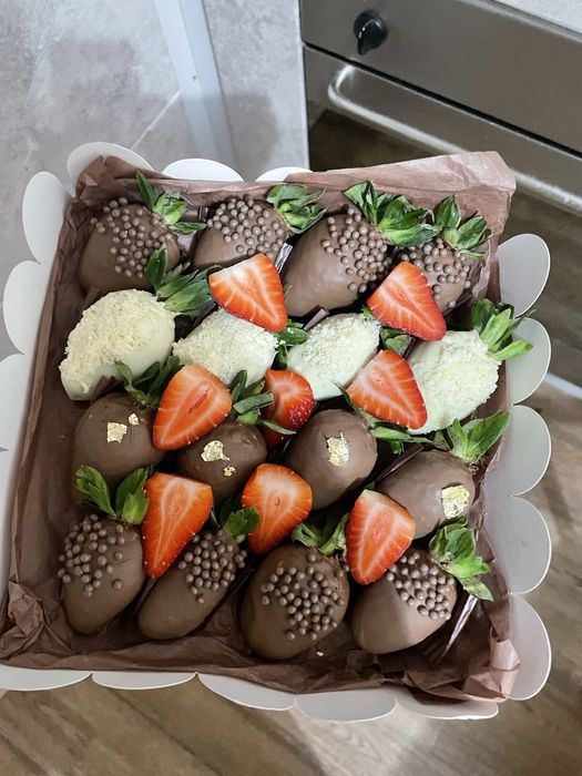 Клубника в шоколаде сердце