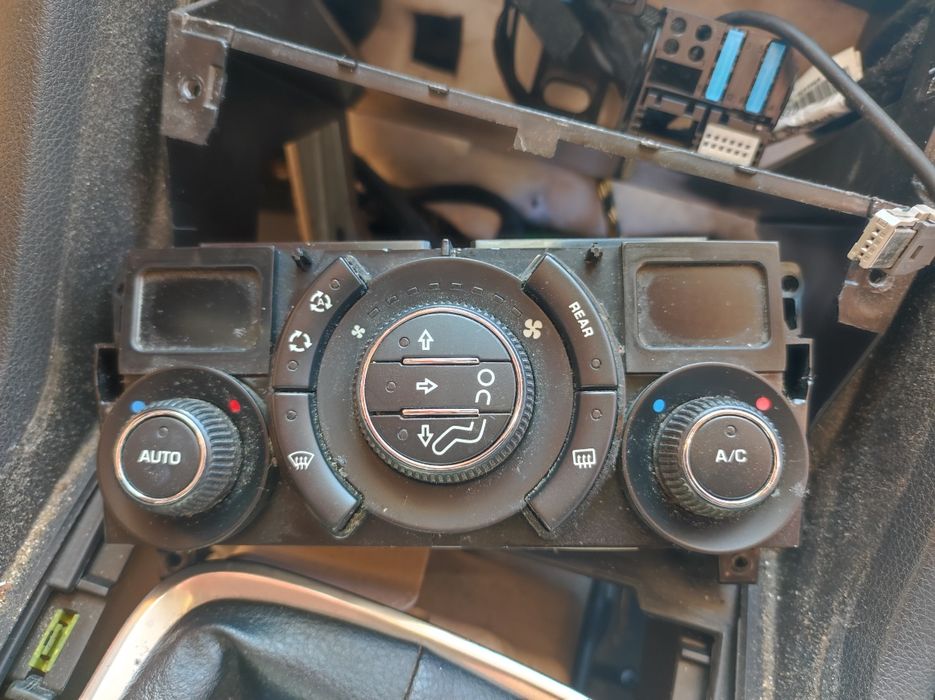 Панел климатроник за Пежо-5008