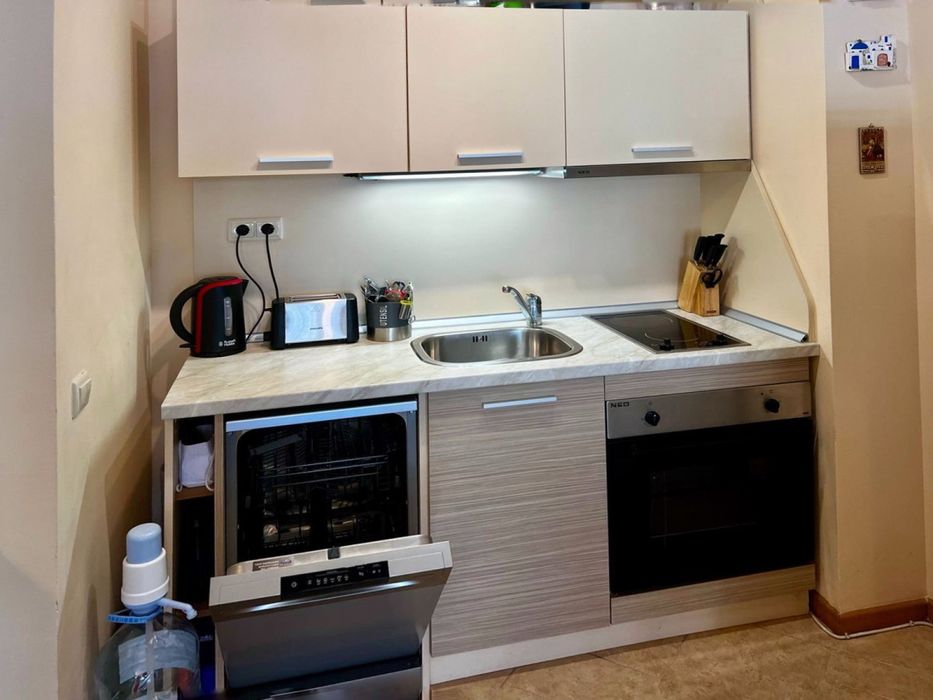 Продава се Двустаен апартамент в к.к. Слънчев бряг - 50 кв.м за 1460 €/кв.м - Снимка #8