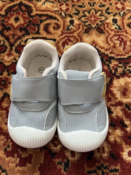 Кроссовки на мальчика