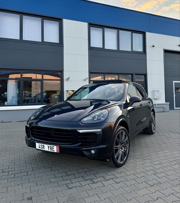 Porsche Cayenne Facelift 92A • Platinum Edition • Matrix • Chrono • 3.0d • 262 CP • 07.2016