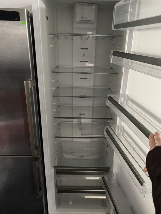 Хладилник Whirlpool WME36562 W 371 l