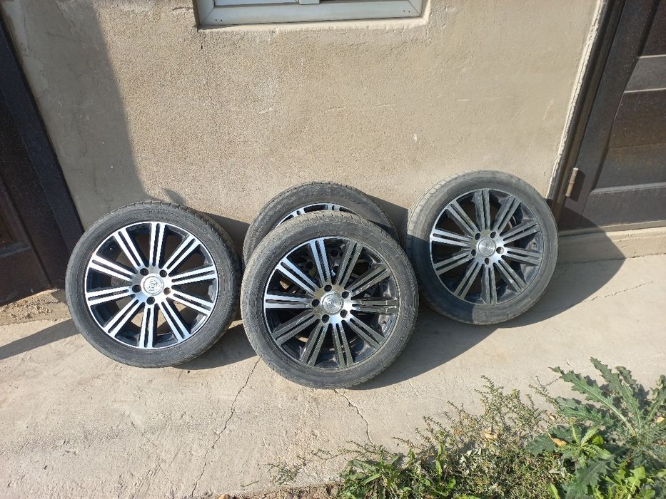 Комплект  диски шинами,  хорошем состояние