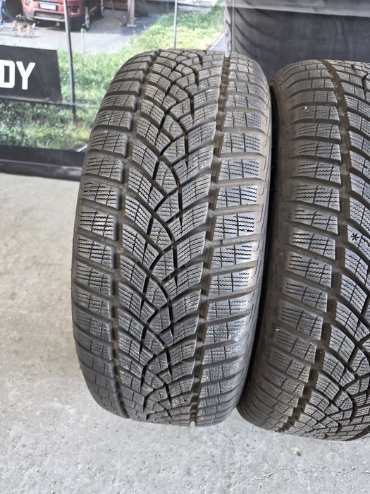 225/50/18 Goodyear 4бр