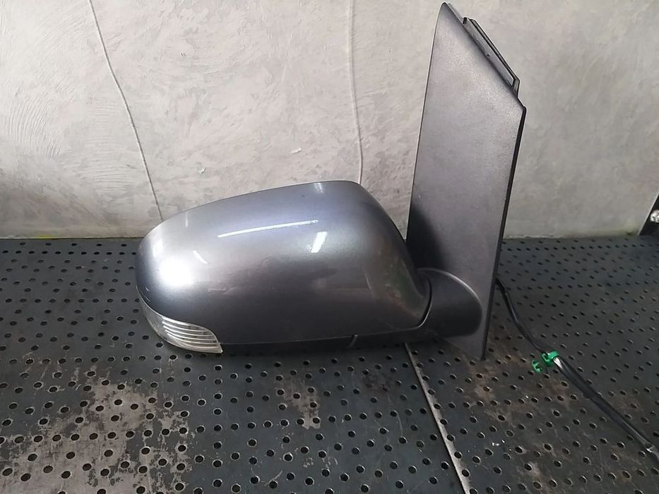 Oglinda electrica dreapta vw touran facelift PENTRU PIESE 1t0857934