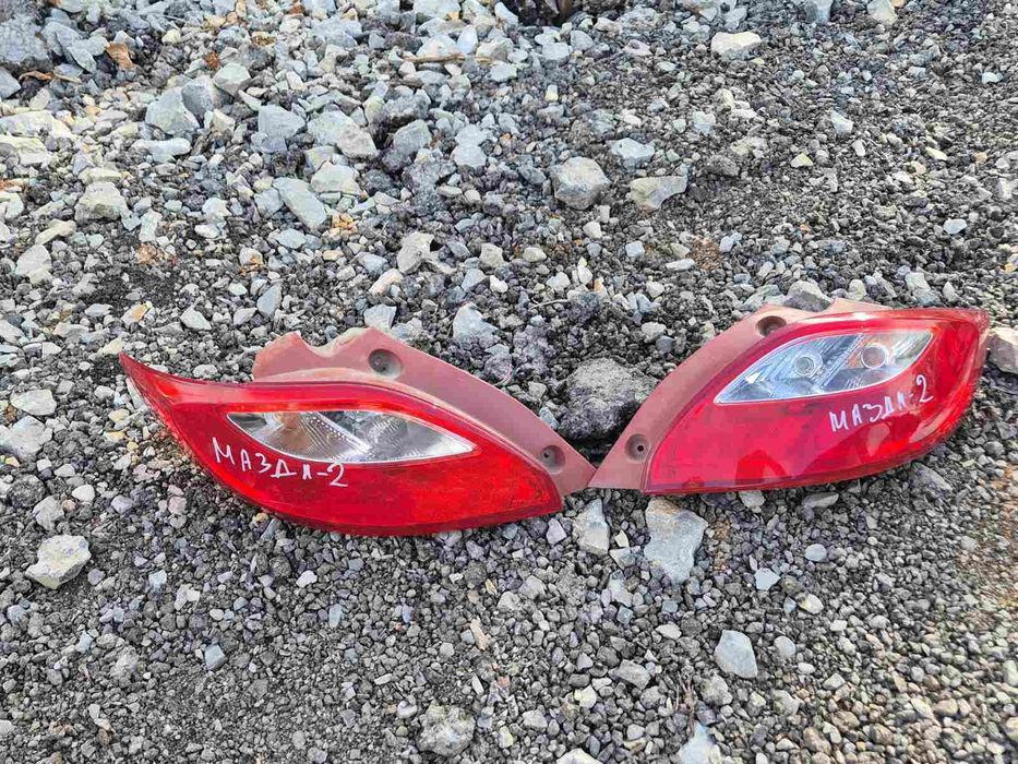 Ляв и Десен Стоп за Mazda/Мазда 2