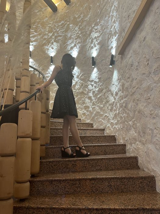 Lucy черна оригинална елегантна рокля