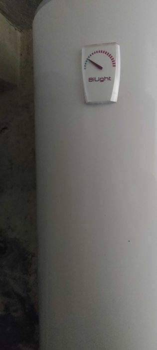 Вертикални Бойлери Теси за Баня и Кухня