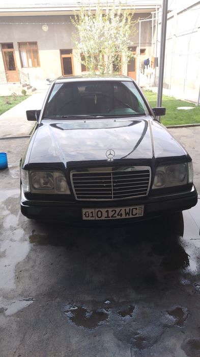 Mercedes benzin W124 srochna sotiladi