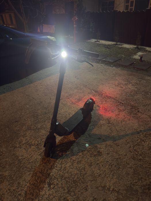 Vand trotineta electrica