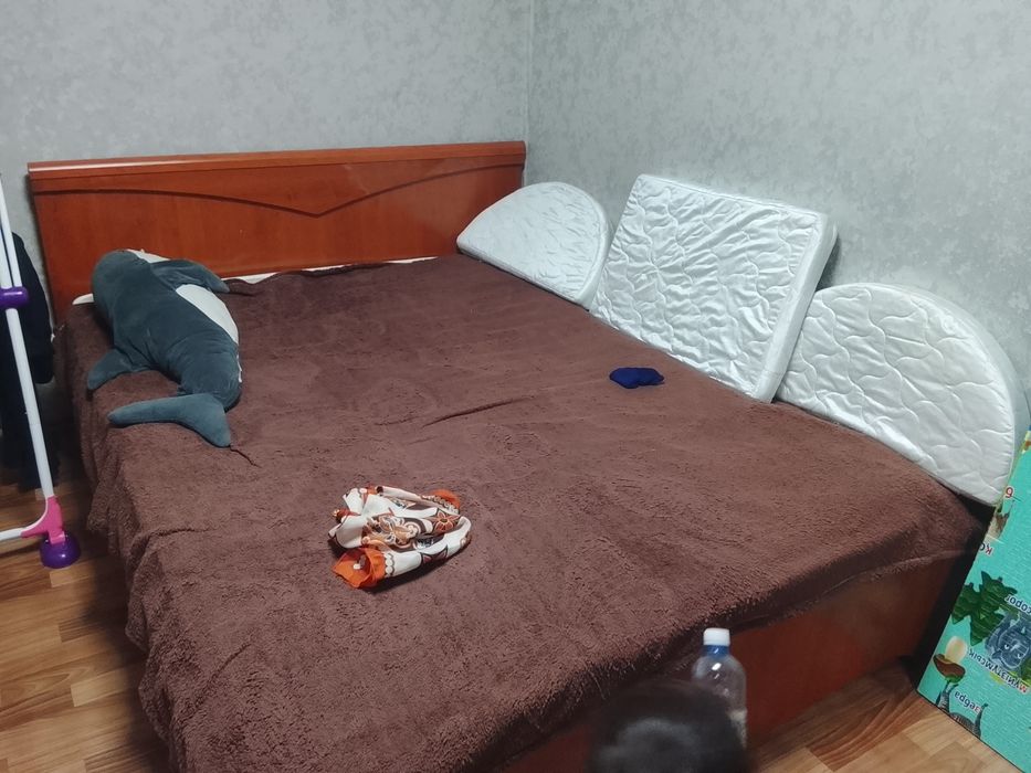 Продам кровать двушка в хорошем состоянии