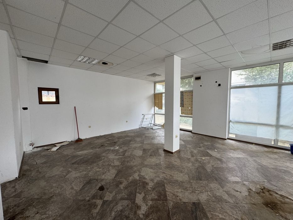 Продава търговско помещение в гр. Казанлък