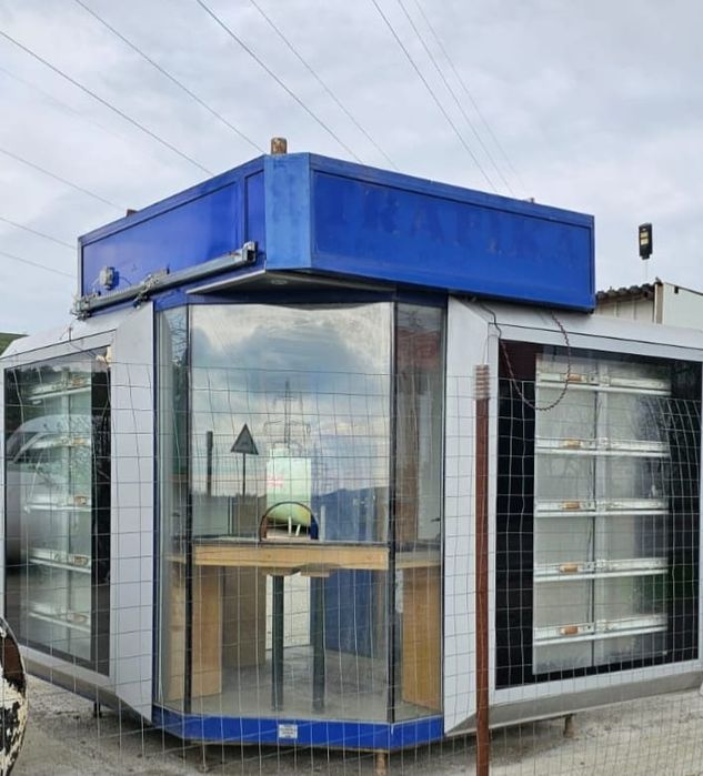 Vând magazin mobil