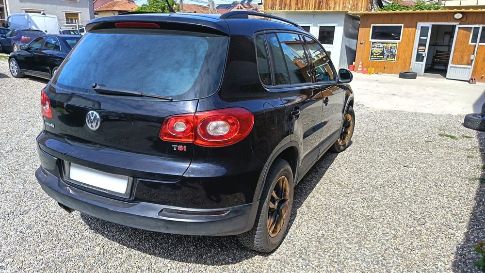 VOLKSWAGEN Tiguan 0 — imagine 3