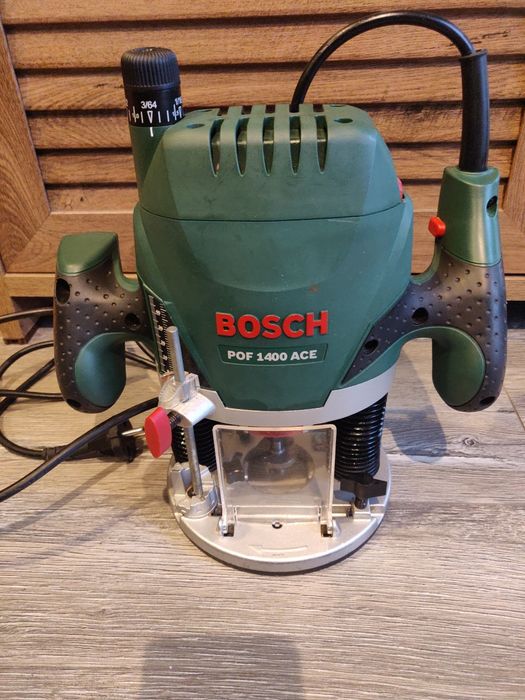 Freză verticală Bosch POF 1400 ACE – 1400W – stare excelentă