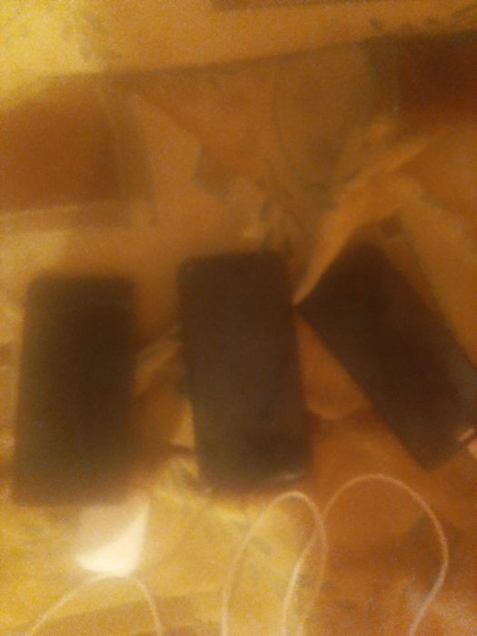 Продам телефоны на запчасти