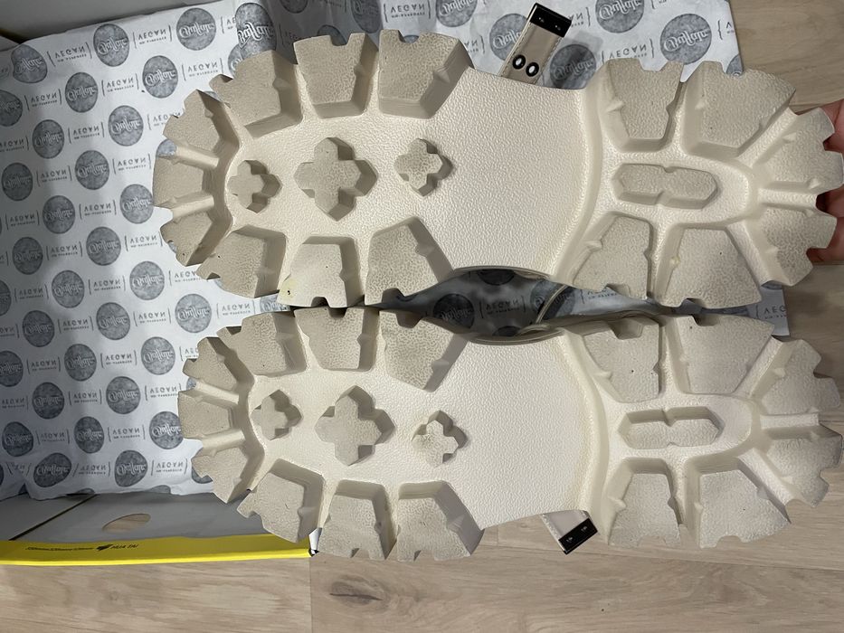 Сандали на платформа Buffalo, бежови