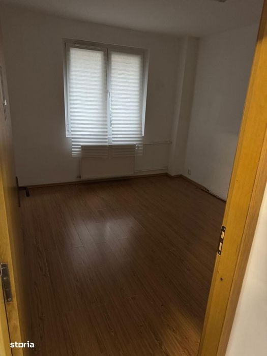 4 Camere | Parter | Nemobilat | Sector 6 | Birou | 90 Mp