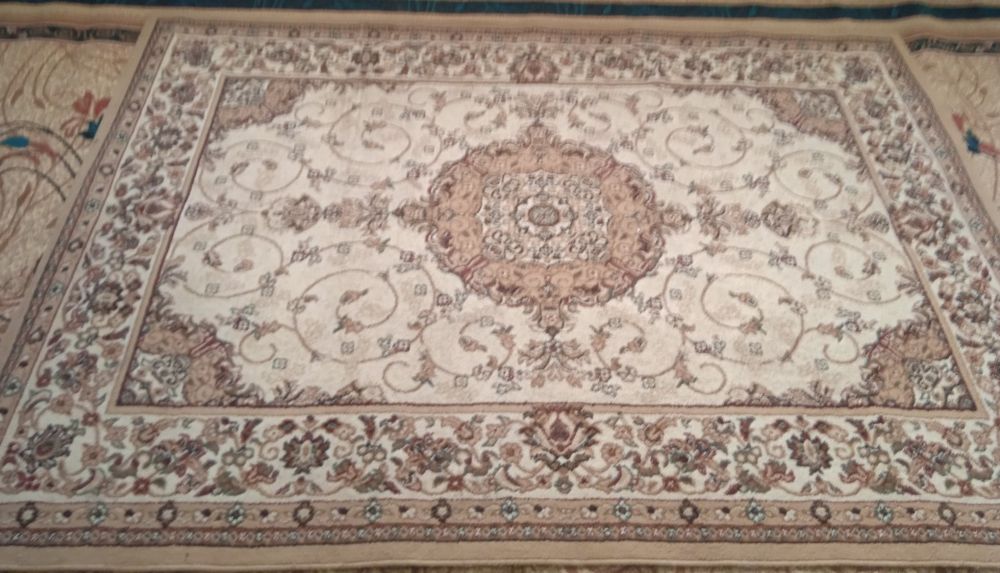 Продам палас размером 2.5*1.8
