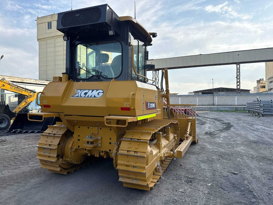 Гусеничный бульдозер XCMG D170 (без рыхлителя)