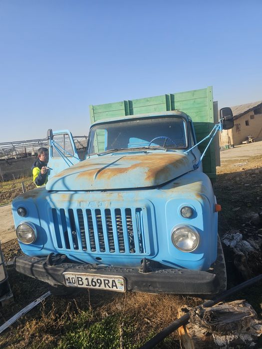 Сотилади зил машина 52