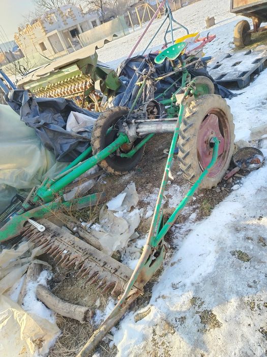 Vand cositoare pe 3 roti