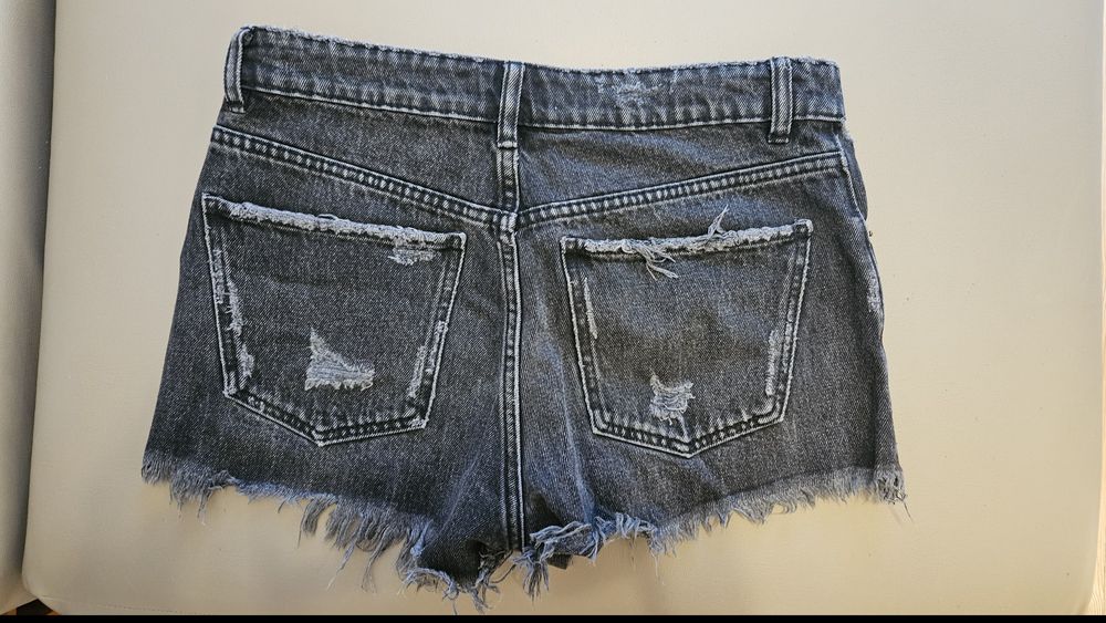 Къси панталони Zara 34
