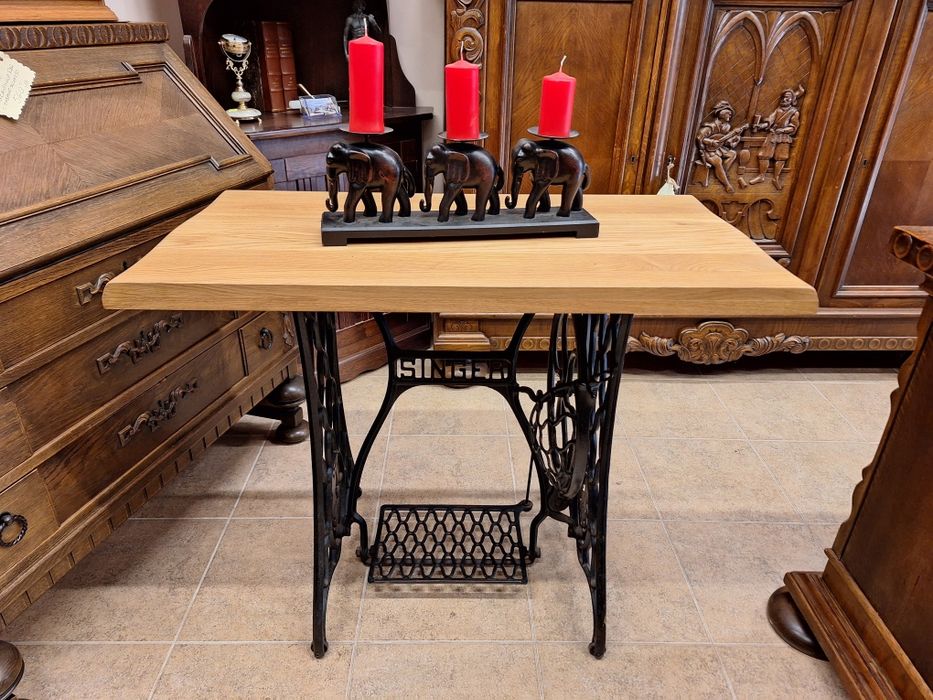 Винтидж маса за трапезария SINGER