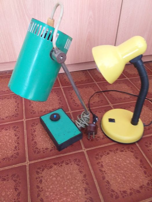 Лампа настольная