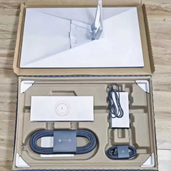 Starlink Standard 4 nou, neactivat, cu cablu 40m și Ethernet Adapter.