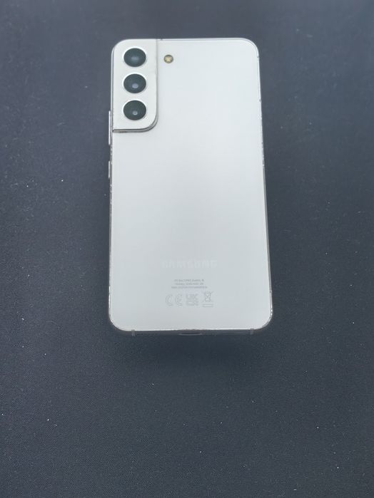 Samsung Galaxy S22 5G  128 GB ID-rdf692