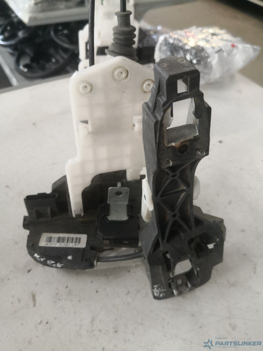 Broasca Usa Stanga Fata Hyundai I30 (Fd) [ 2007 - 2012 ] Oem 813102L02