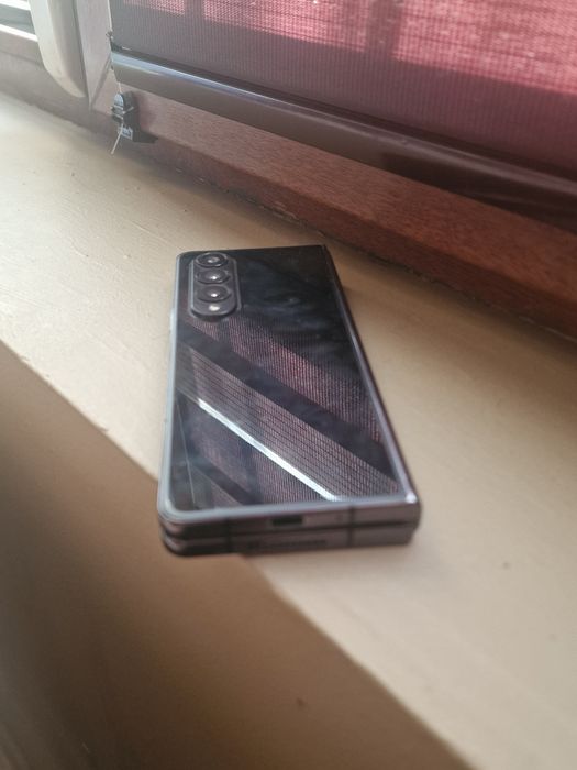 Samsung  Zfold4  512GB 12RAM
