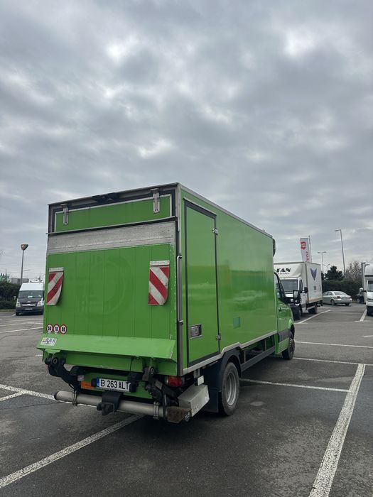 Mercedes Sprinter 516 frigorific cu lift