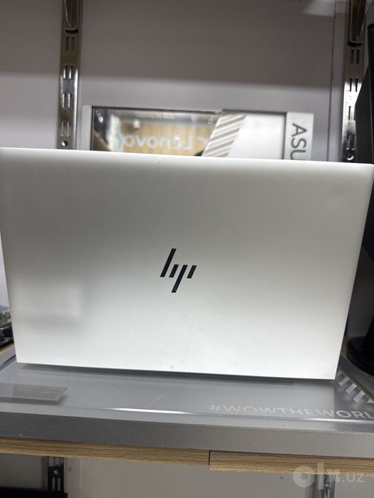 hp i7 v pro 8/256