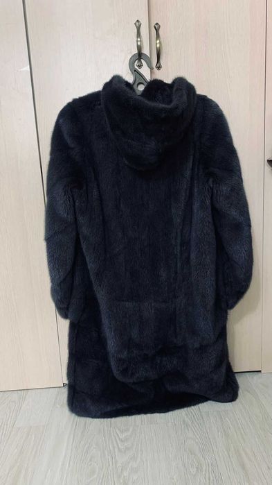 Продам норковую шубу