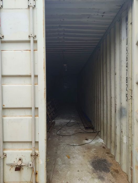 Контейнер морской