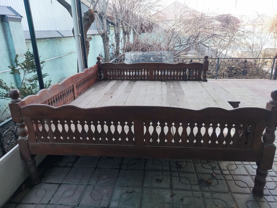 Продам деревянный топчан