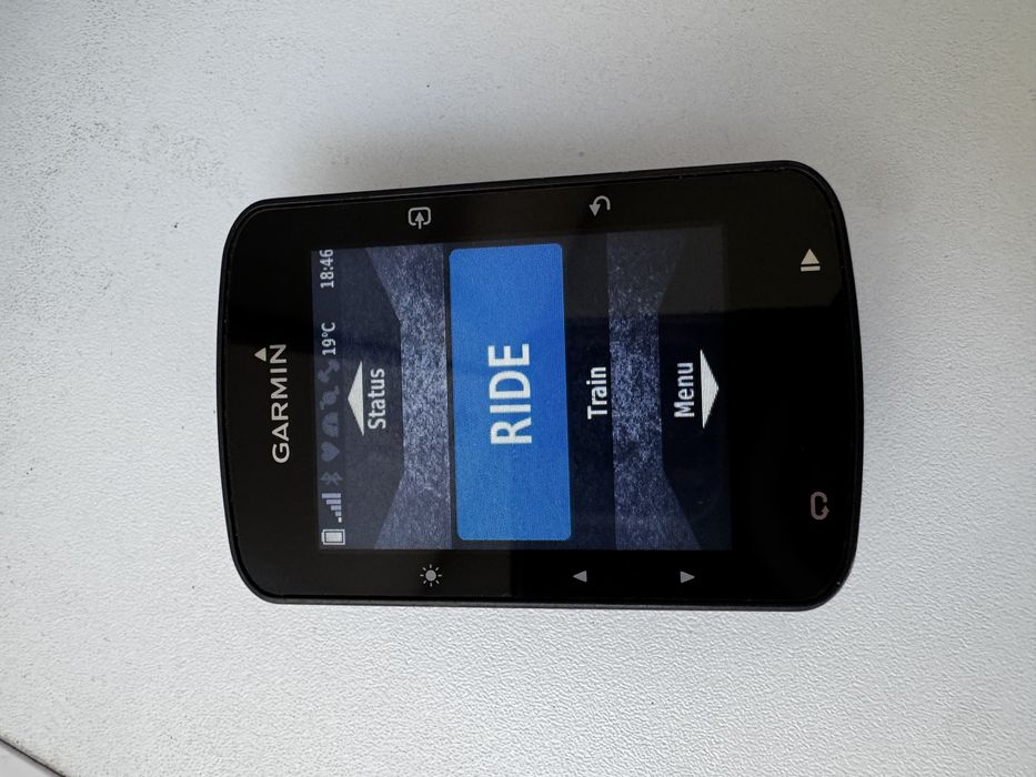 Ciclocomputer Garmin Edge 520 plus.